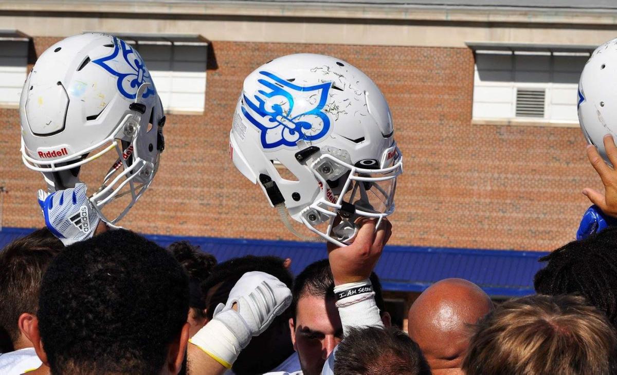 Fleur Football Helmet